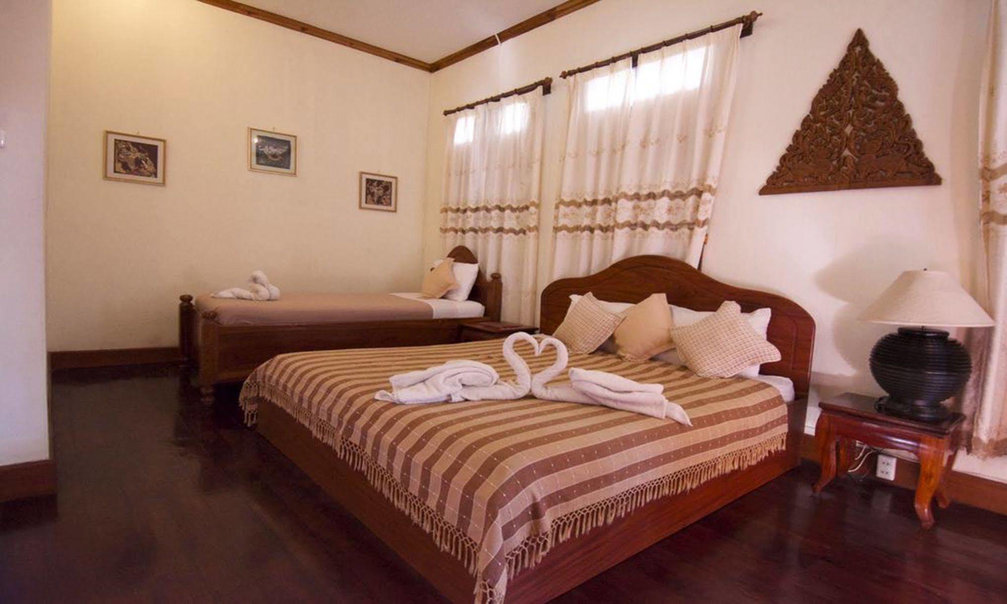 Villa Phathana Royal View Hotel Luang Prabang Exterior photo