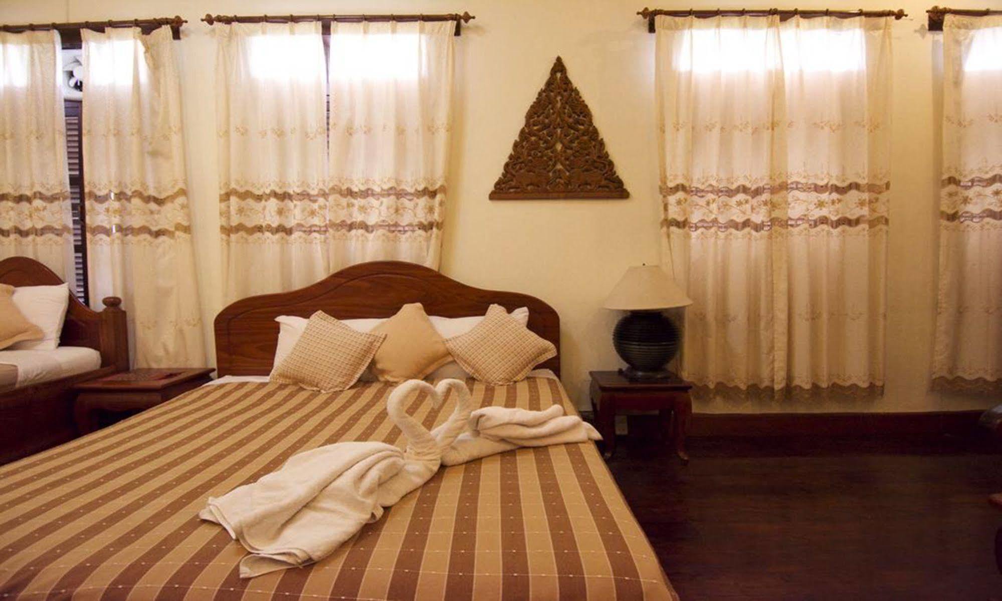 Villa Phathana Royal View Hotel Luang Prabang Exterior photo
